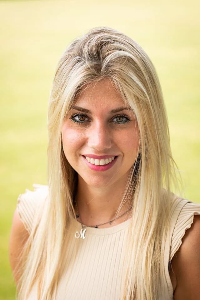 María